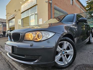 Bmw 118d 143cv Futura DPF*Navi*Bi-Xeno*Pdc*5 Porte