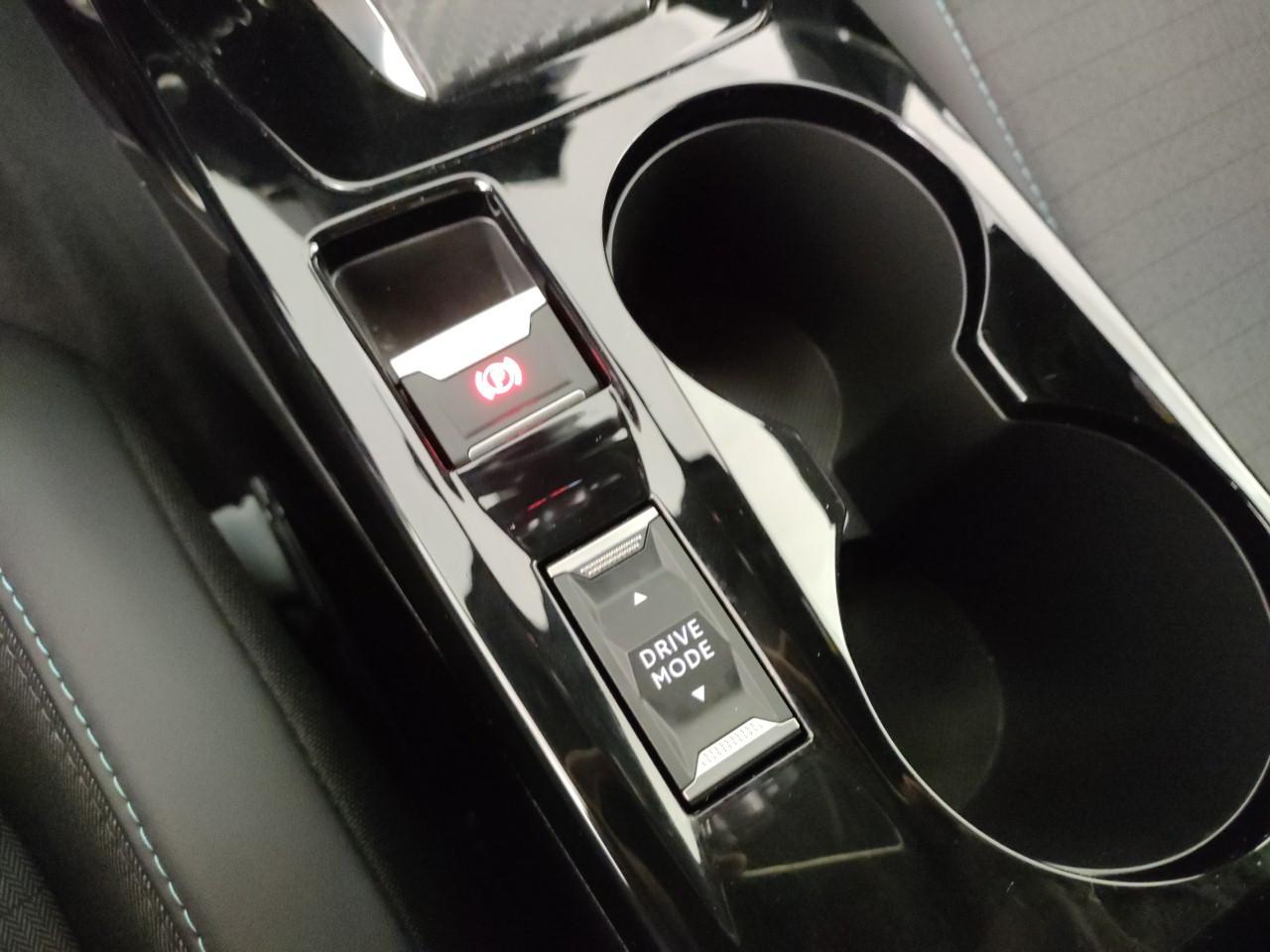 PEUGEOT 2008 1.5 bluehdi Allure Pack 130cv eat8