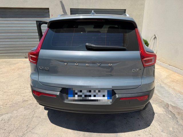 VOLVO XC40 D3 AWD Momentum