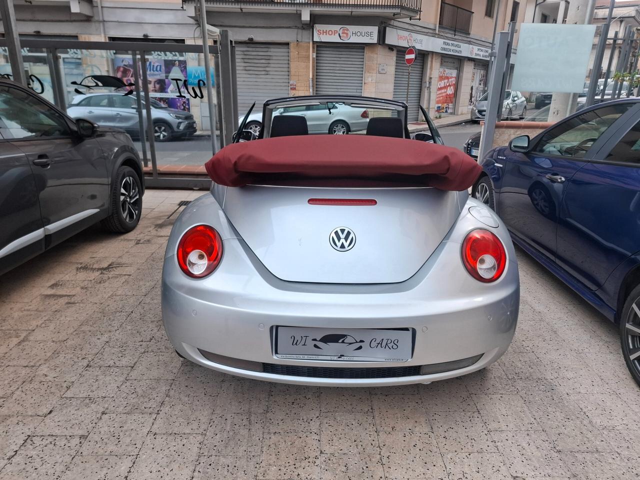 Volkswagen New Beetle Cabriolet - 1.4-16V Highline