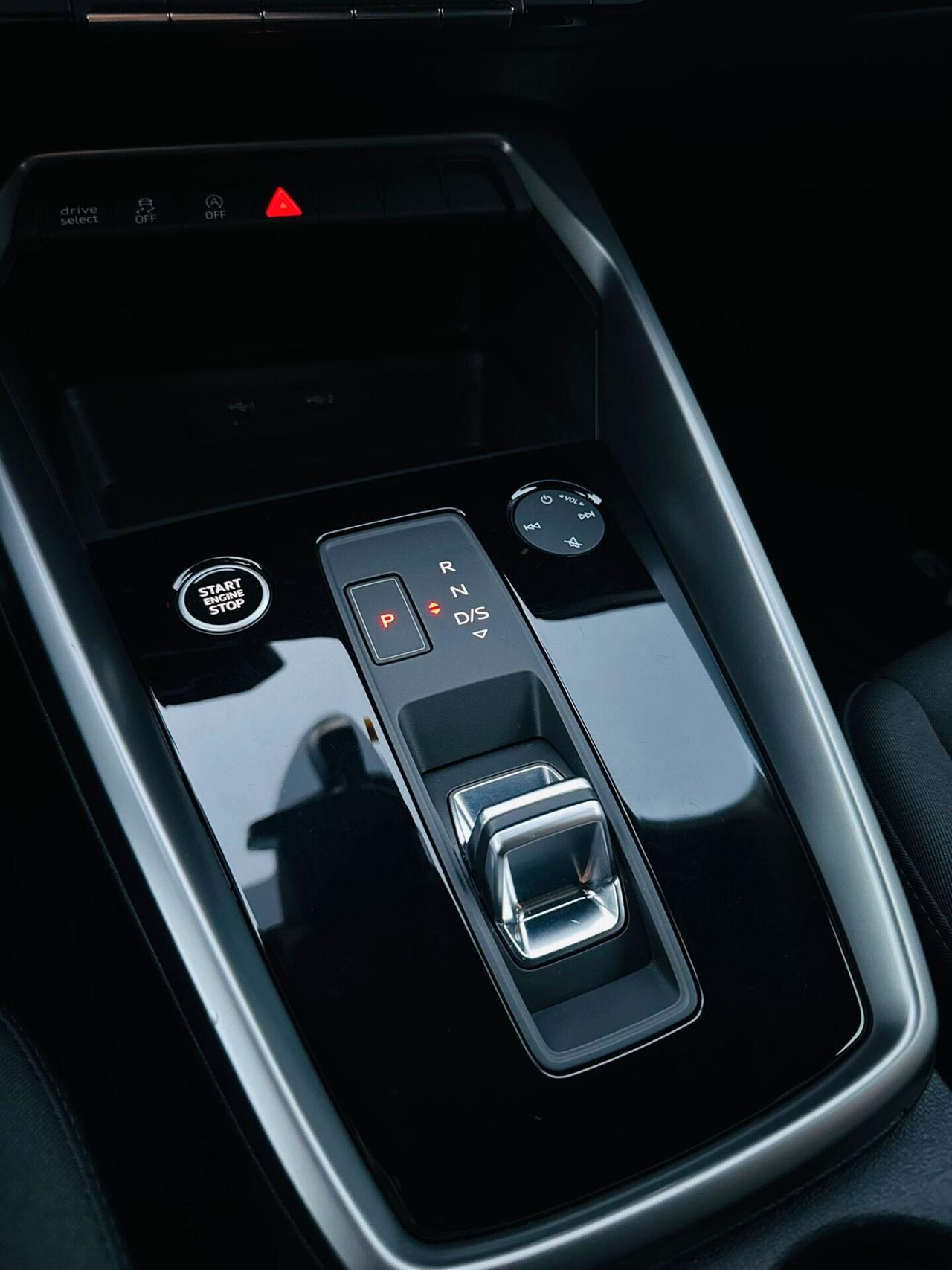 Audi A3 SPB 30 TDI S-tronic Sport Navi/Led