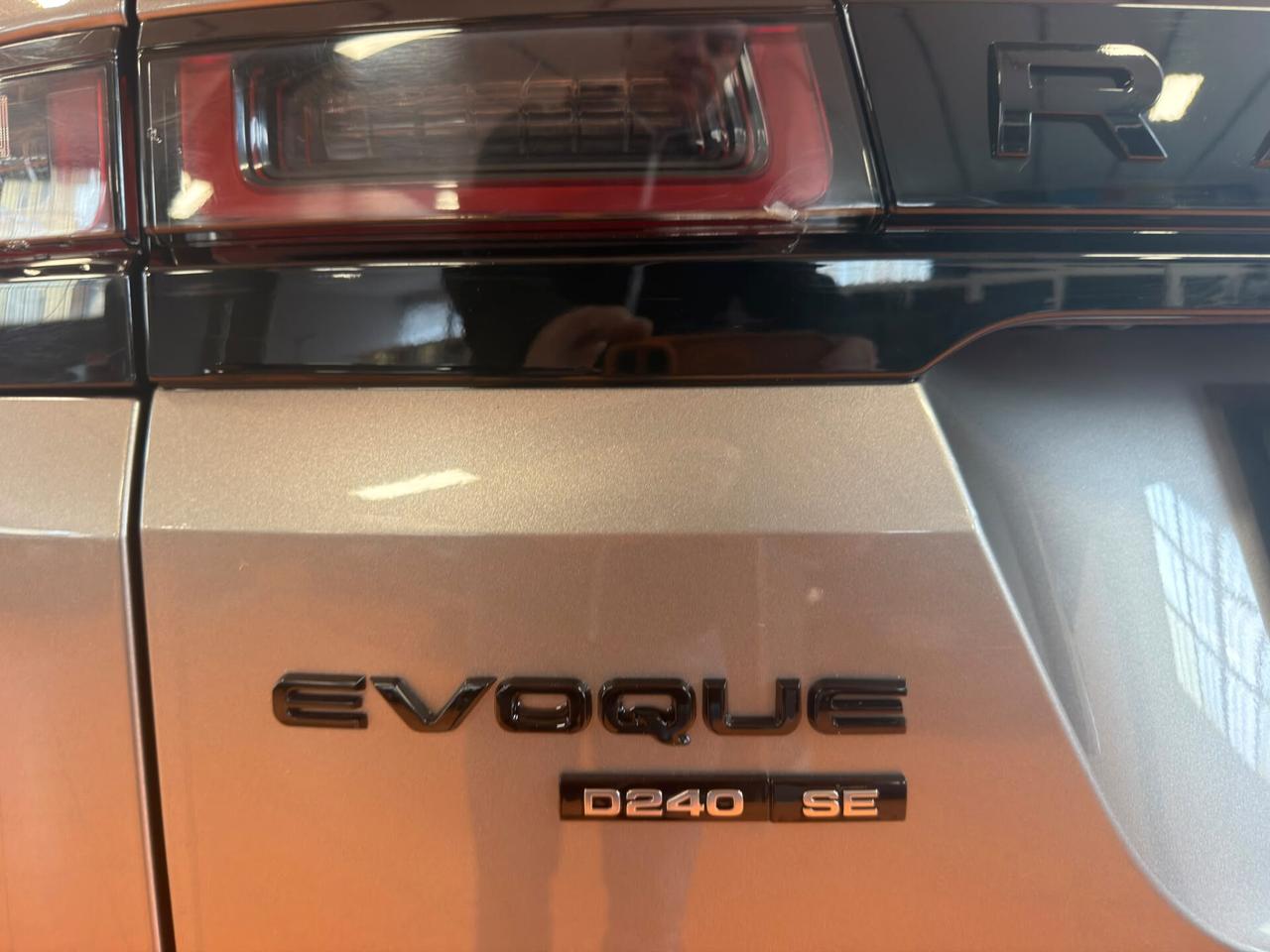 Land Rover Range Evoque 2.0D I4 240 CV AWD Auto R-Dynamic SE