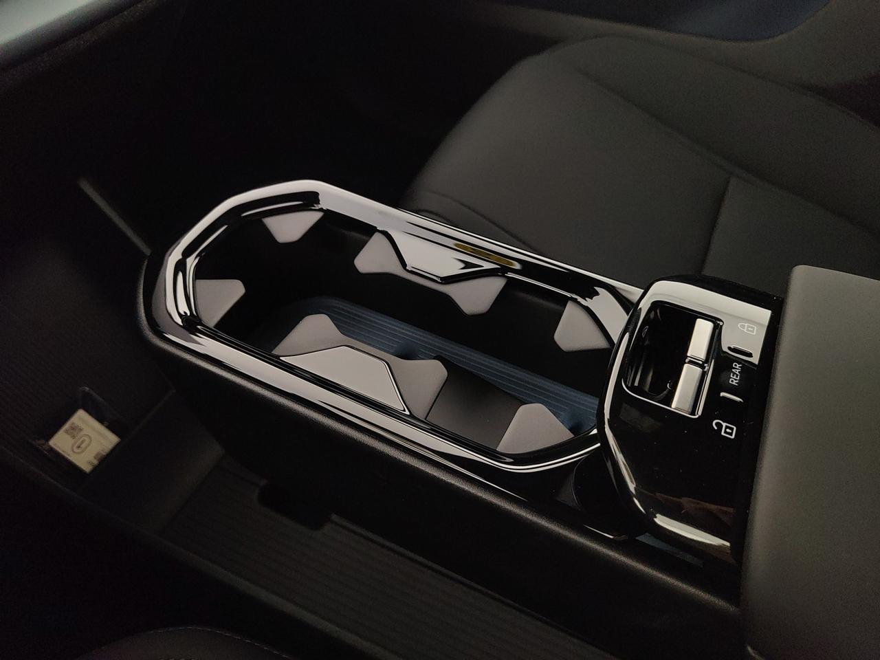 VOLVO EX30 Plus P5 Electric