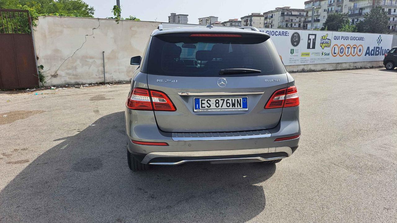 Mercedes-benz ML 250 BlueTEC 4Matic Premium Full Optional