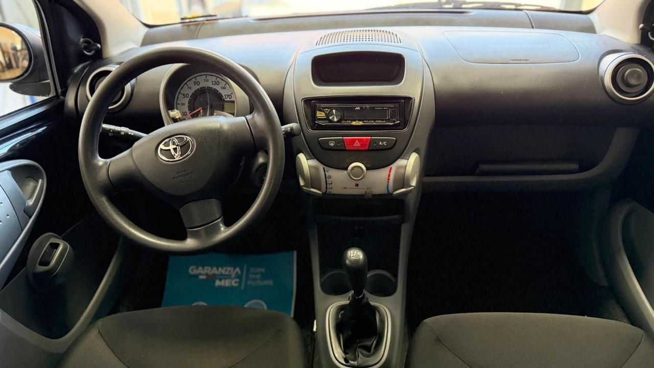 Toyota Aygo 1.0 12V VVT-i 5 porte Sol