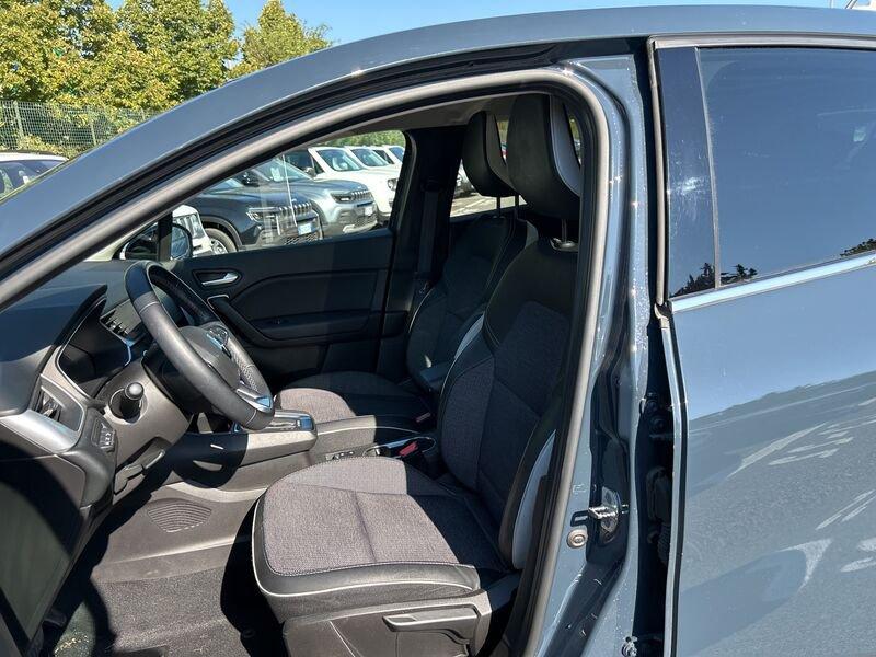 Renault Captur II 2019 1.6 E-Tech full hybrid Evolution 145cv auto