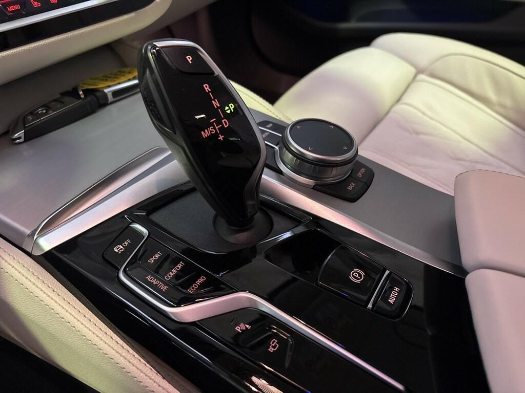 BMW Serie 5 Touring 530 d Mild Hybrid 48V Business xDrive Steptronic