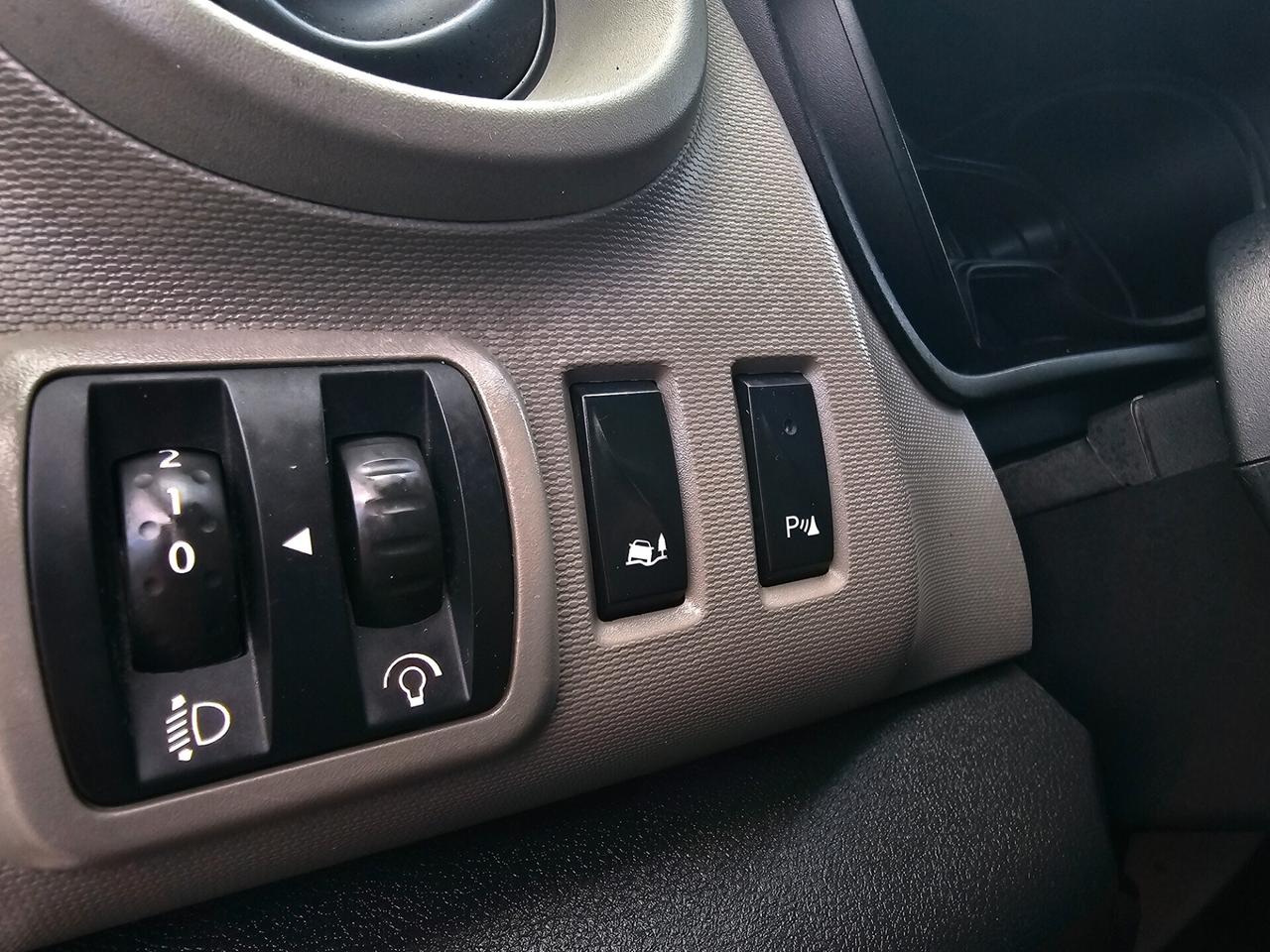 Renault Trafic 1.6 dCi 120cv 6 POSTI + FURGONE