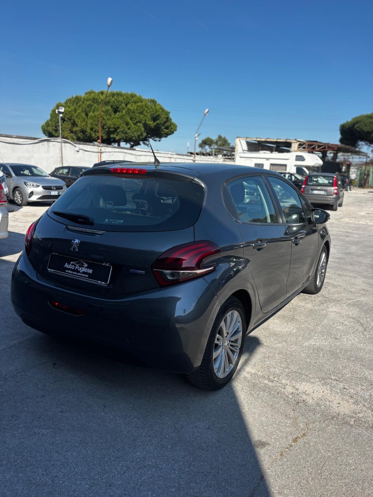 Peugeot 208 PureTech 82 5 porte Allure