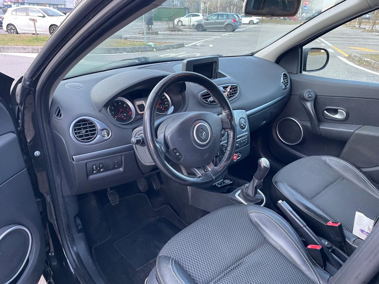 Renault Clio 1.2 16V TCE 100CV SporTour*Neopatentati*Navi*