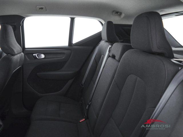 VOLVO XC40 D3 Momentum Core - PER OPERATORI DEL SETTORE