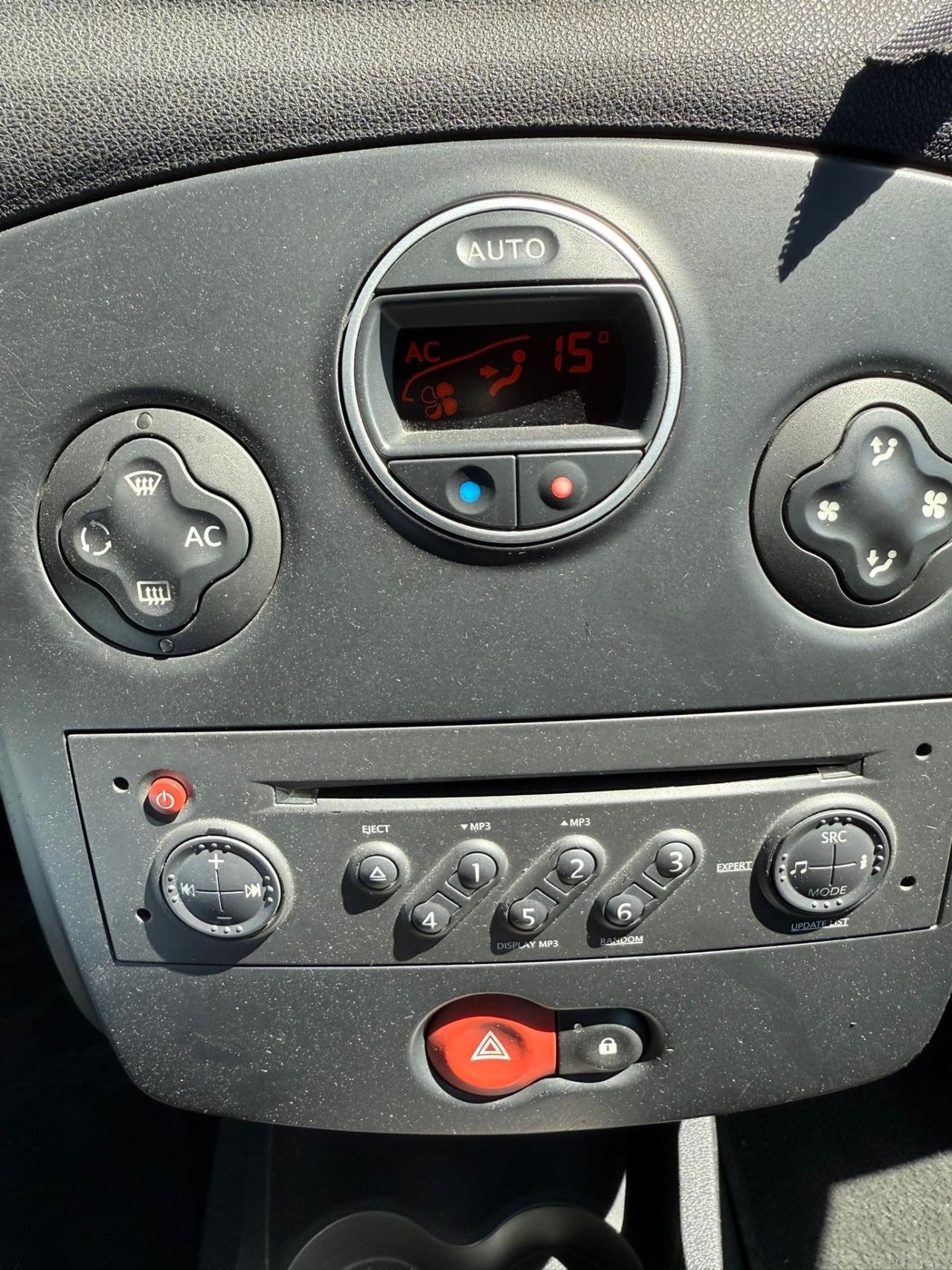 Renault Clio 1.5 Diesel 5 porte -Neopatentati