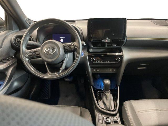 TOYOTA Yaris Cross 1.5 Hybrid 5p. E-CVT AWD-i Premiere