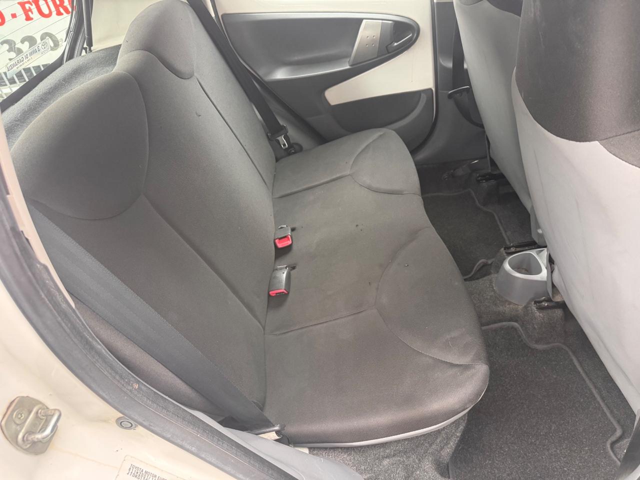 Toyota Aygo 1.0 12V VVT-i 5 porte garanzia 12 mesi