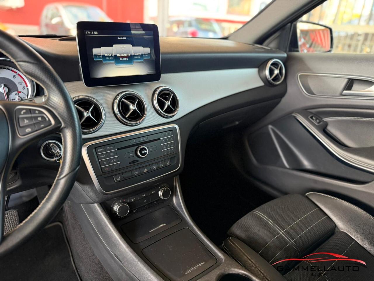 Mercedes-benz GLA 180d Automatic Sport 109cv