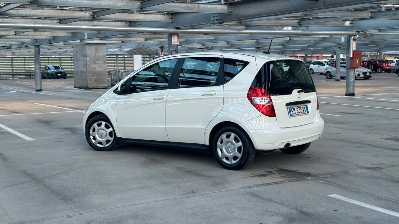 Mercedes-benz A 160 CDI BlueEFFICIENCY Executive