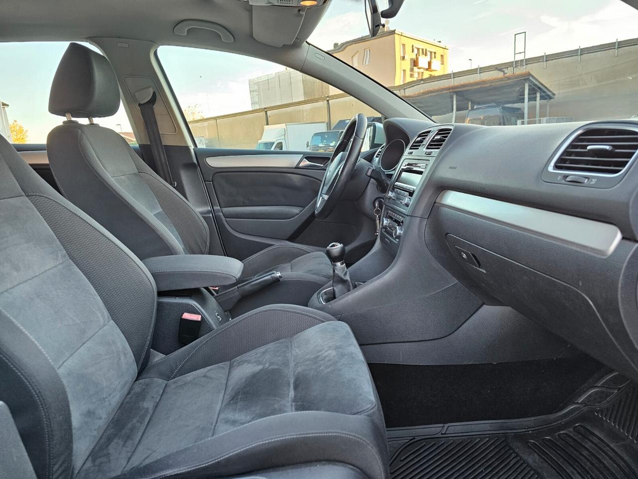 Volkswagen Golf 1.6 TDI 105cv Highline DPF*Euro5*