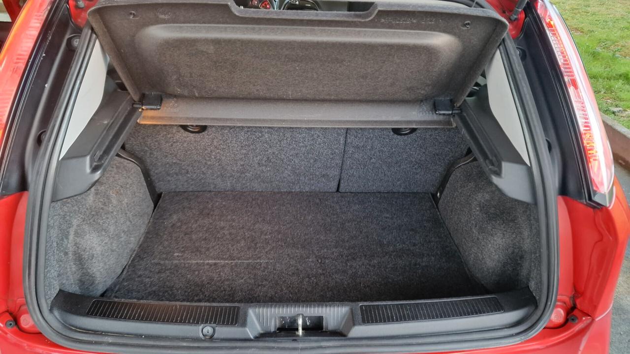 Fiat Punto 1.4 8V 5 porte Lounge - 2014