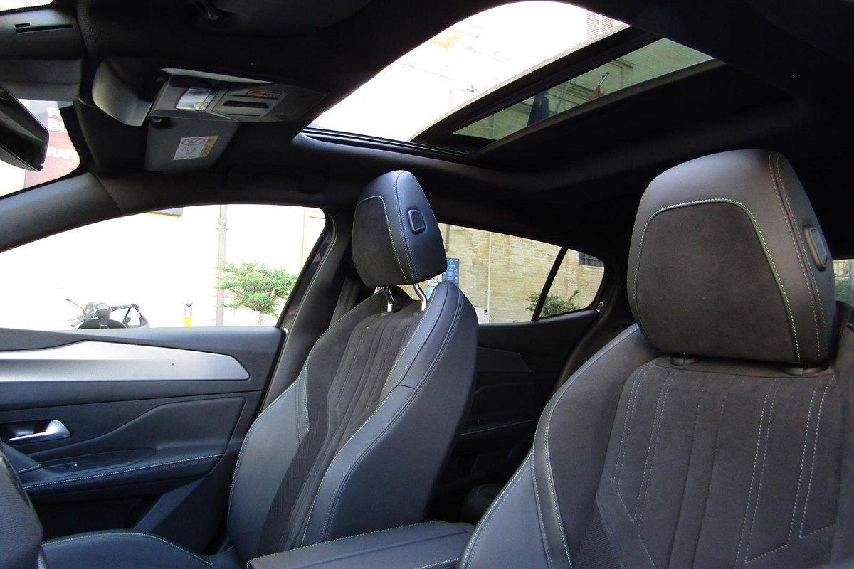 PEUGEOT 408 PureTech 130 S&S EAT8 GT