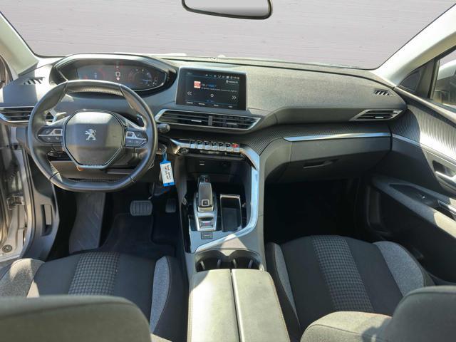 PEUGEOT 3008 BlueHDi 130 S&S EAT8 Business