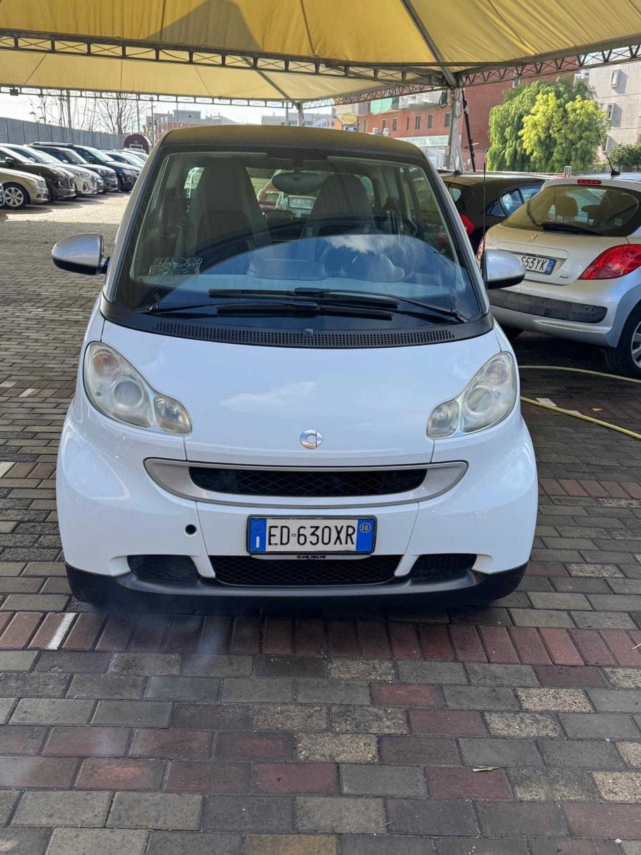 Smart ForTwo 1000 52 kW MHD coupé passion