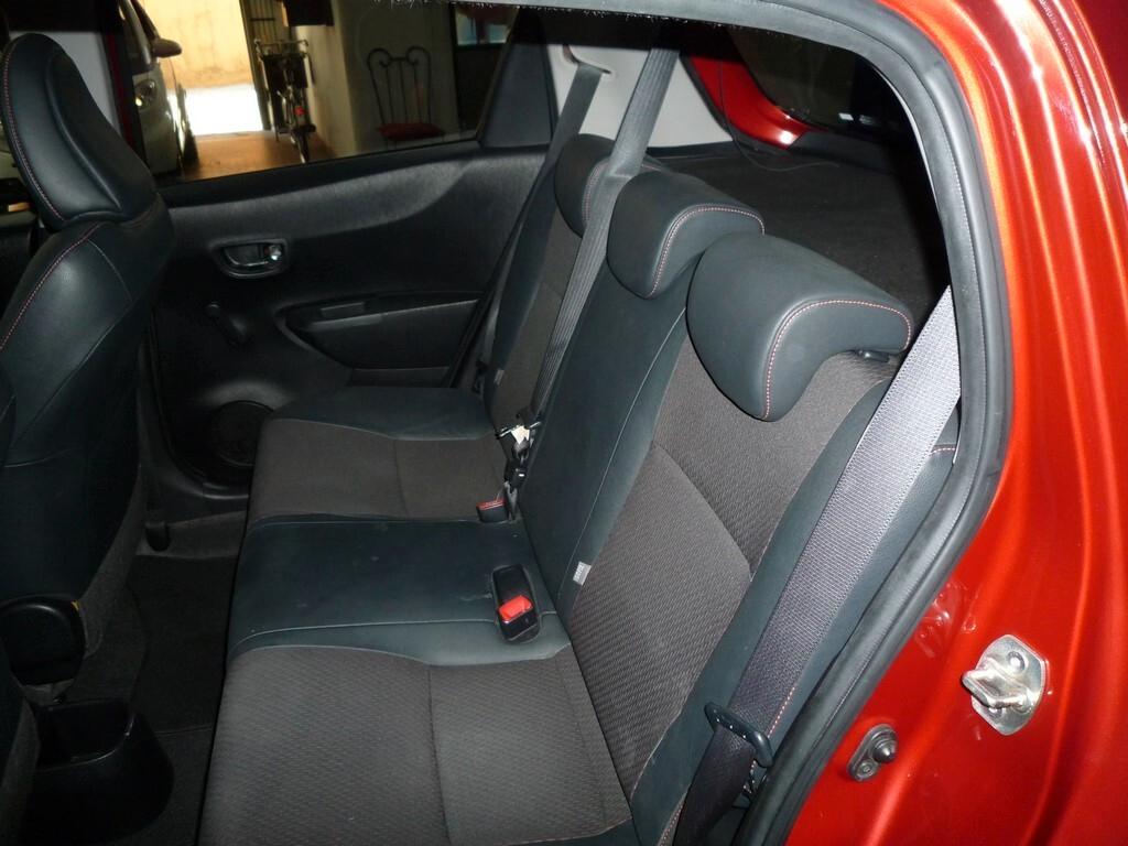 Toyota Yaris 1.3 5 porte Lounge
