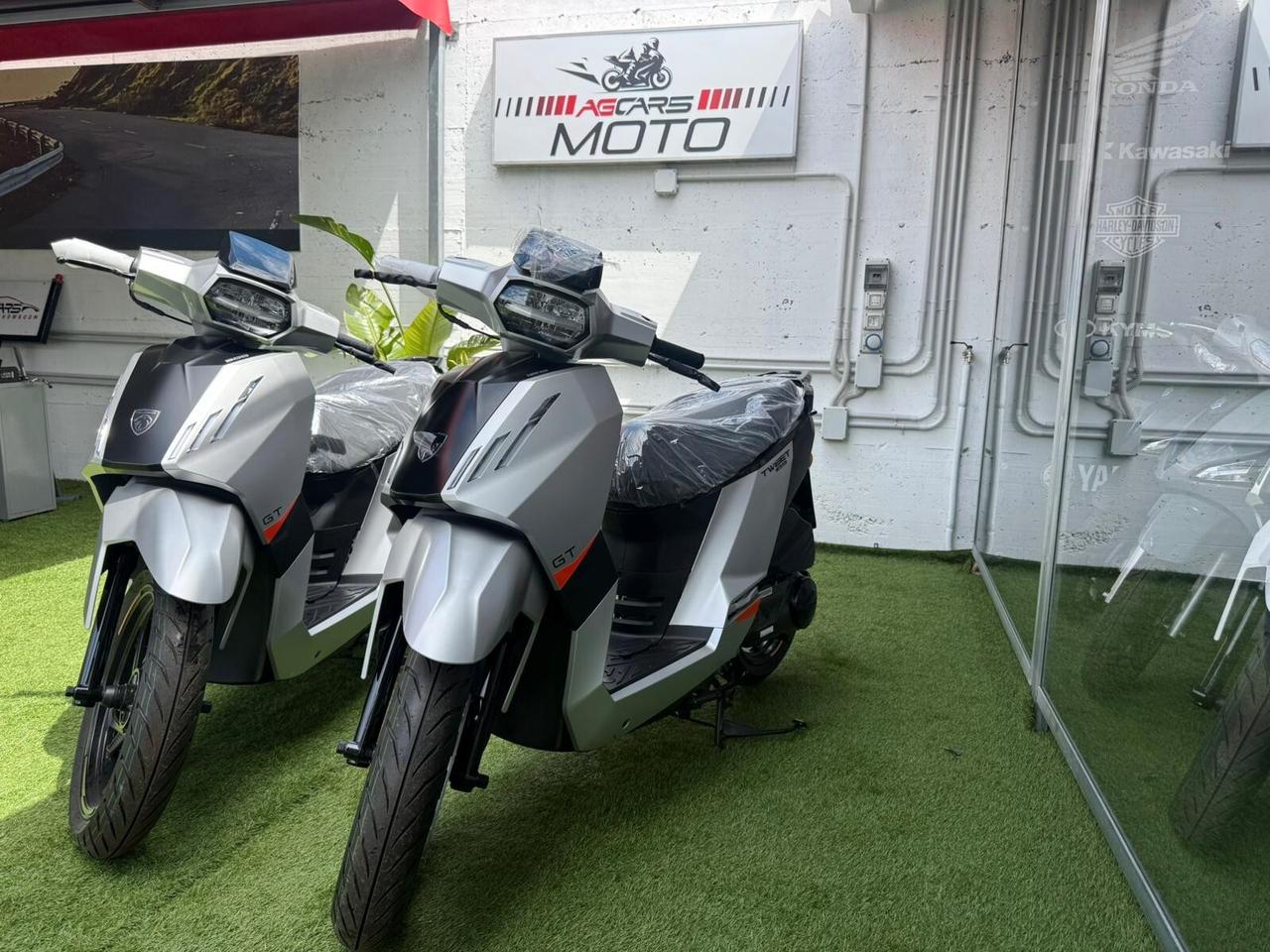 Peugeot Tweet 125 FL
