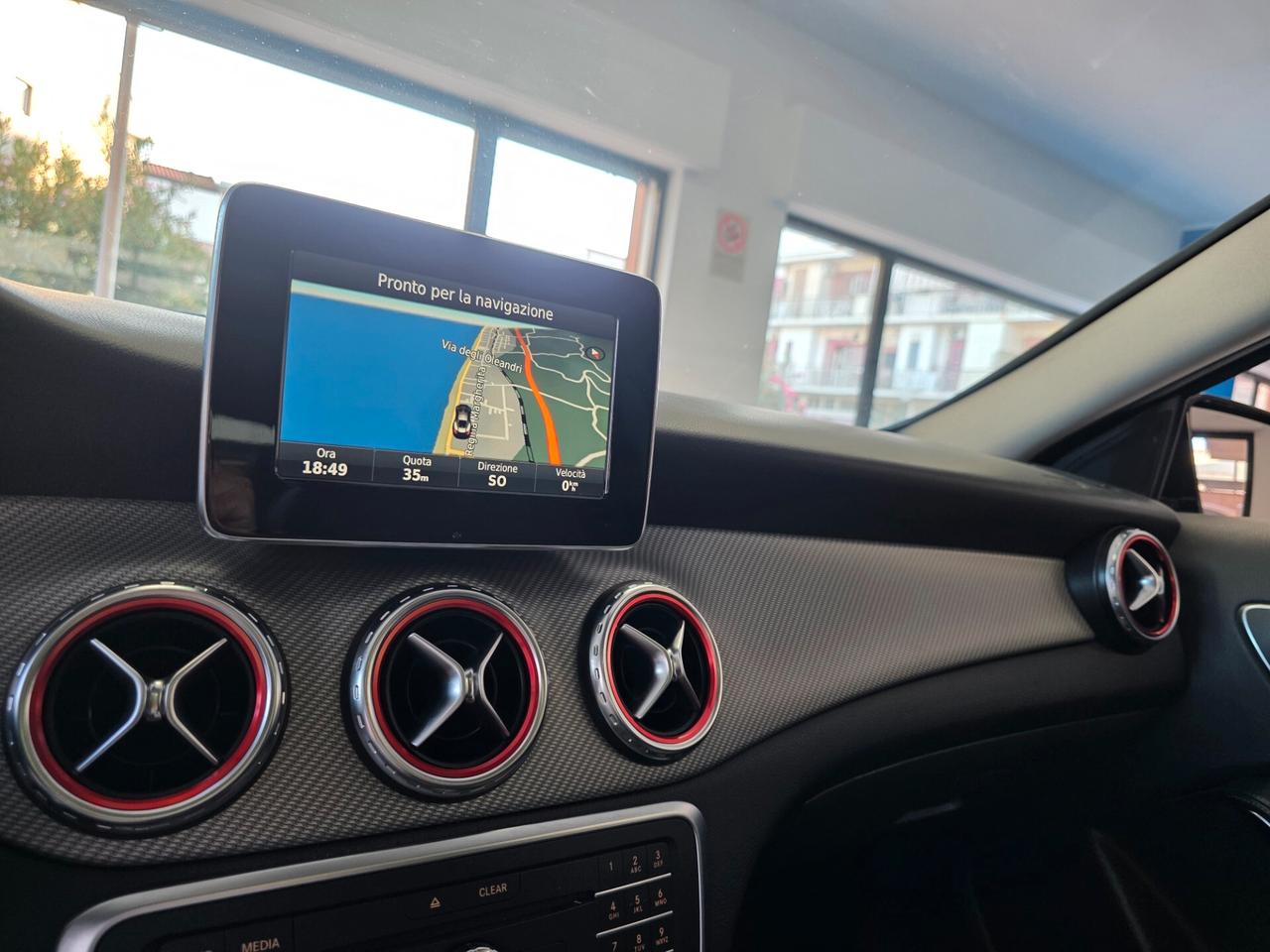 Mercedes-benz GLA180d Sport TETTO 89000km