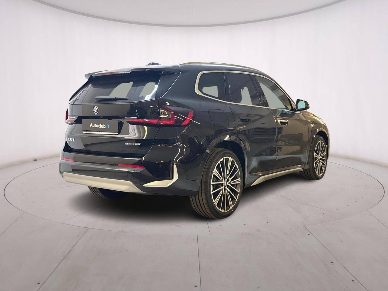 BMW X1 iX1 eDrive20 Pure Edition
