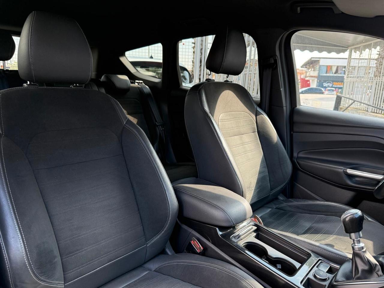 FORD KUGA 2.0 TDCI 150 CV S&S 2WD ST-LINE