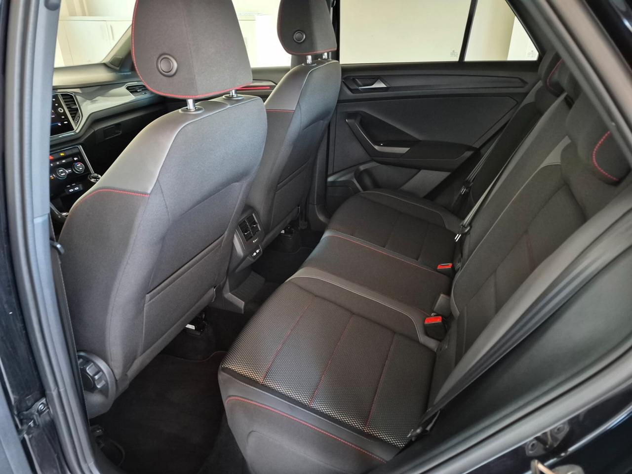 Volkswagen T-Roc 1.5 TSI (BENZINA) R-LINE SPORT LED COCKPIT PRO RETROCAM. CARPLAY 18"