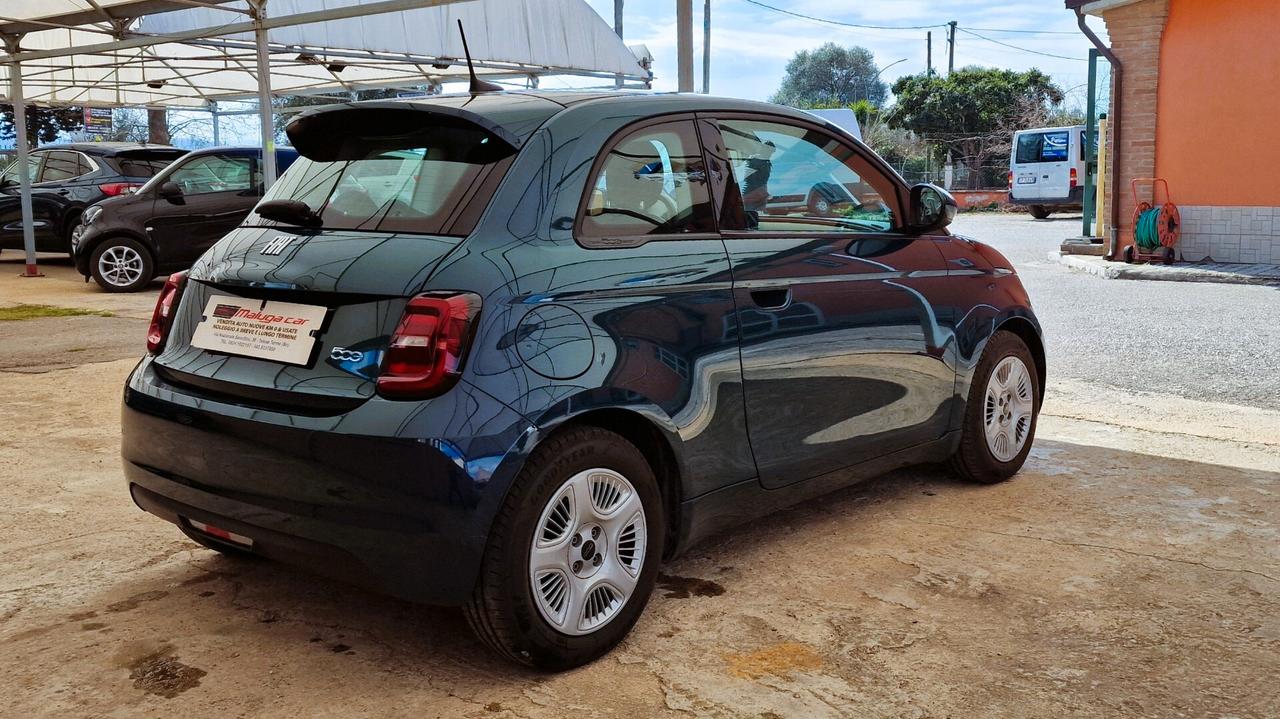 Fiat 500 500e Berlina 42 kWh Passion