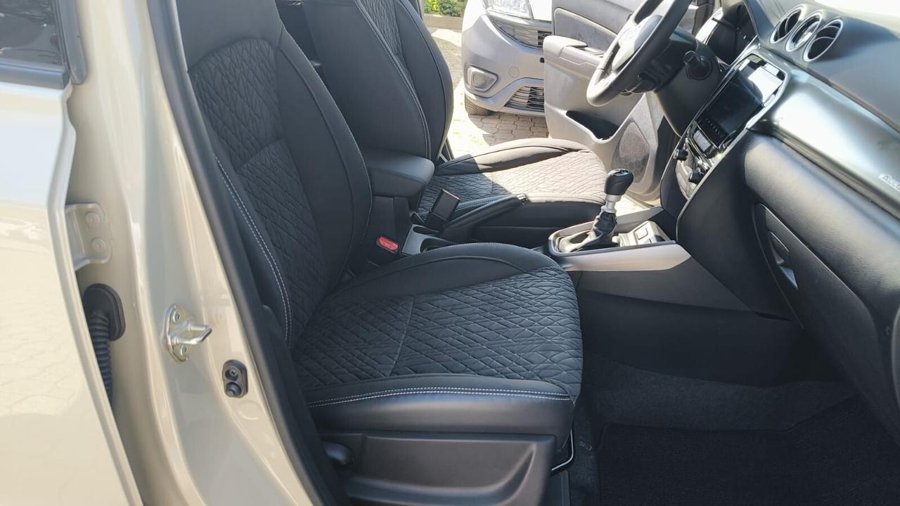 SUZUKI VITARA 1.4 IBRIDA ALLGRIP 4X4 MANUALE BICOLORE