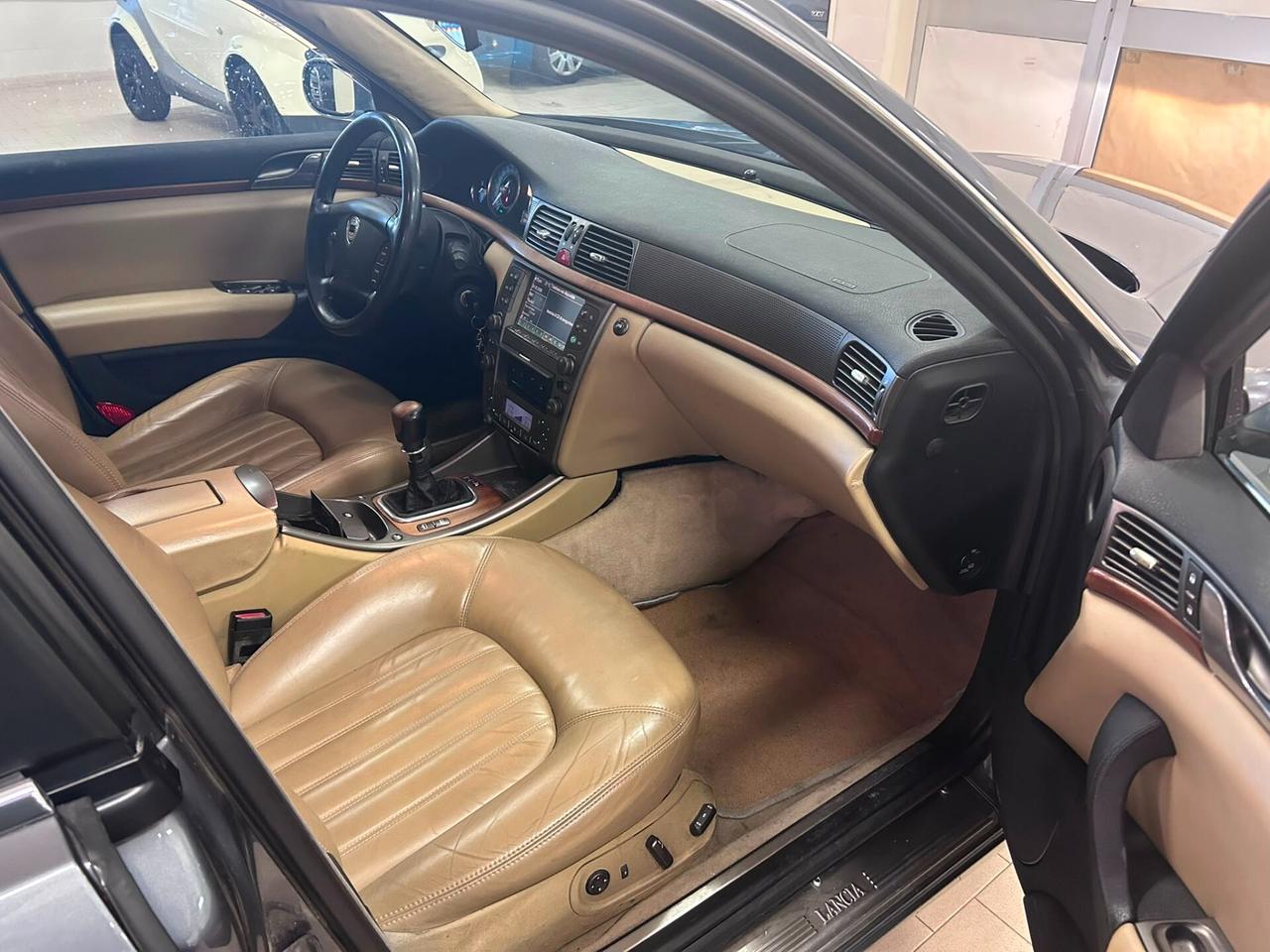 Lancia Thesis 2.4 JTD 20V Emblema
