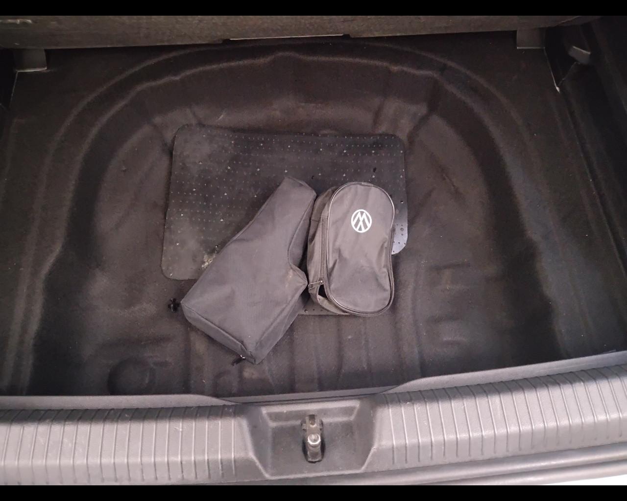 VOLKSWAGEN Golf VIII 2020 - Golf 1.5 tsi evo R-Line 130cv