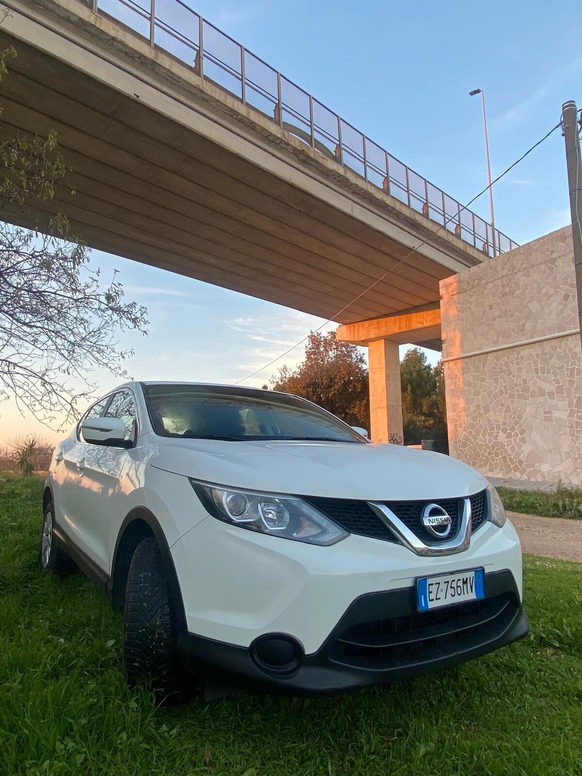 Nissan Qashqai 1.5 dCi Tekna 81kw pari al nuovo