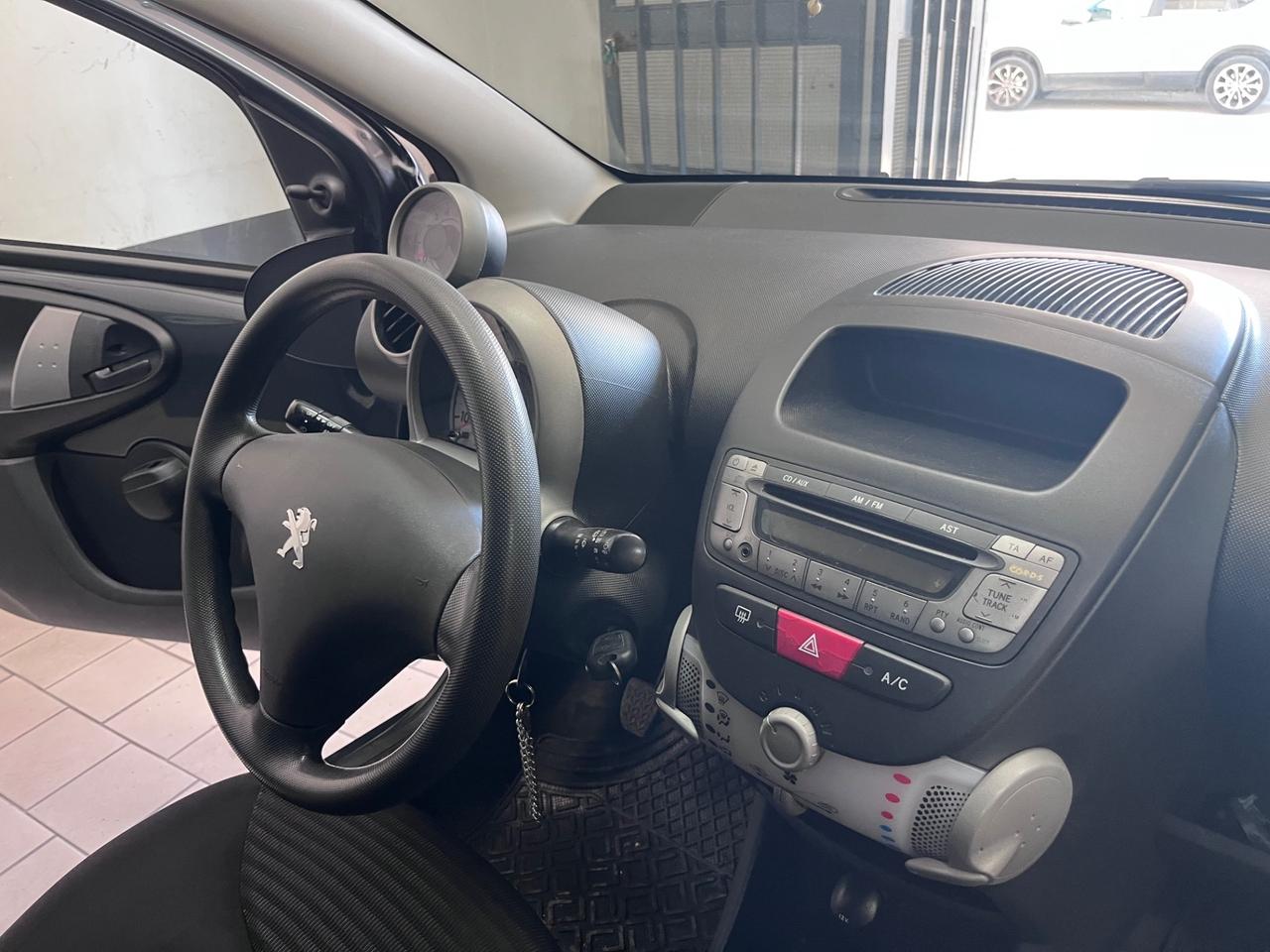 Peugeot 107 1.0 68CV 5p optional 2012