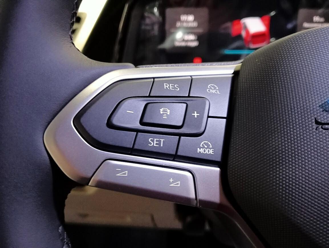 Volkswagen T7 Multivan 1.5 245cv PHEV 4MOTION 4X4 LIFE 7P PRONTA CONS