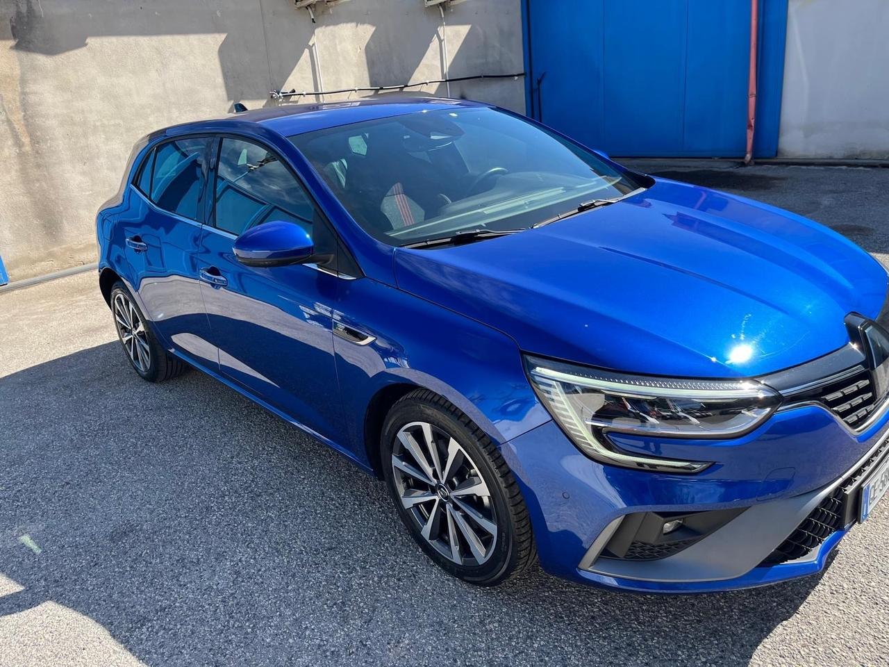 Renault megane-1.6 hybr. plug-in rs-line/aut.-2021