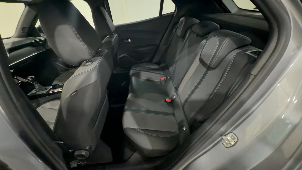 Peugeot 2008 PureTech 100 S&S Allure Pack