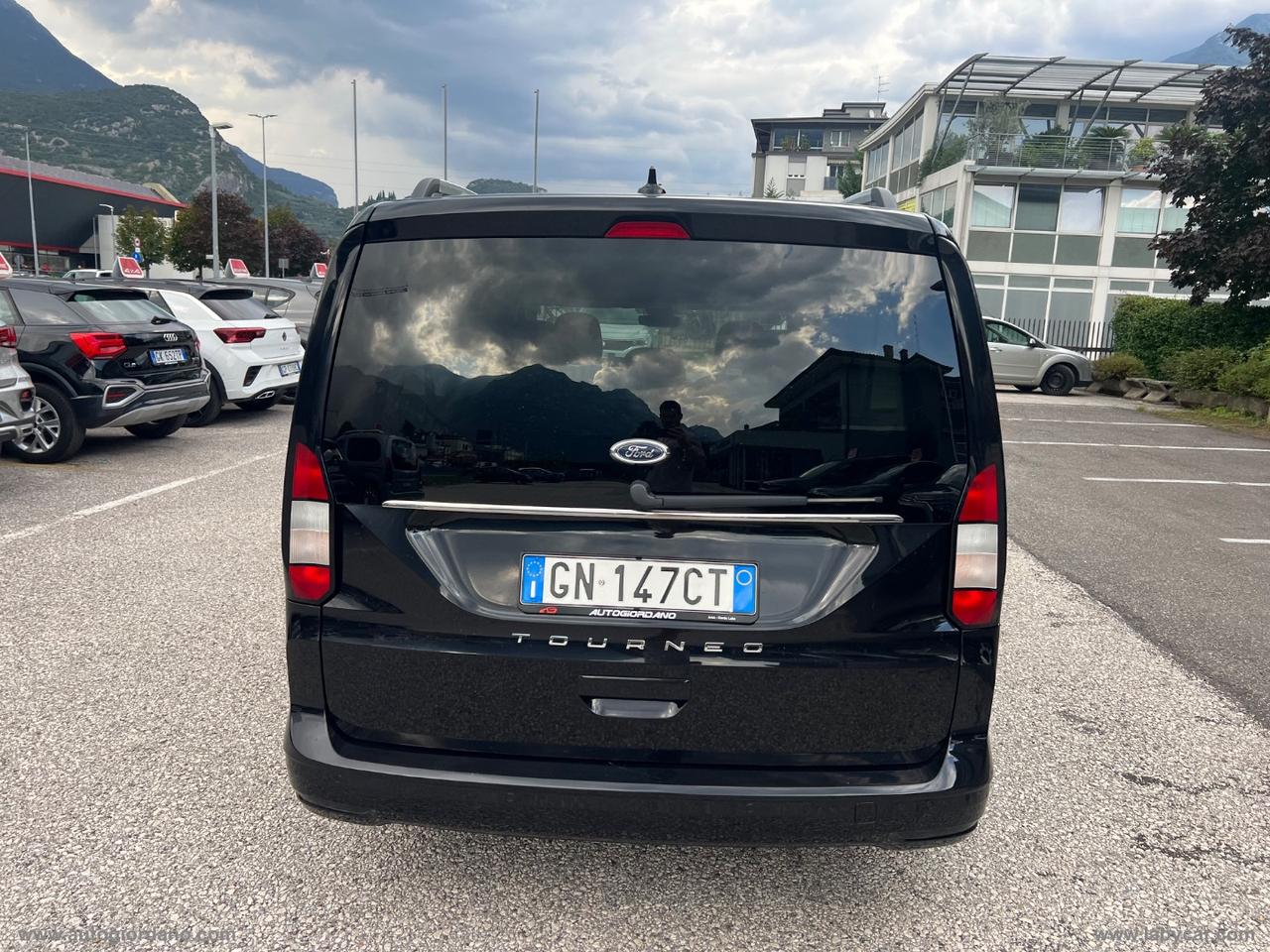 FORD Gr.Tourneo Connect 2.0 122 aut. Tit.