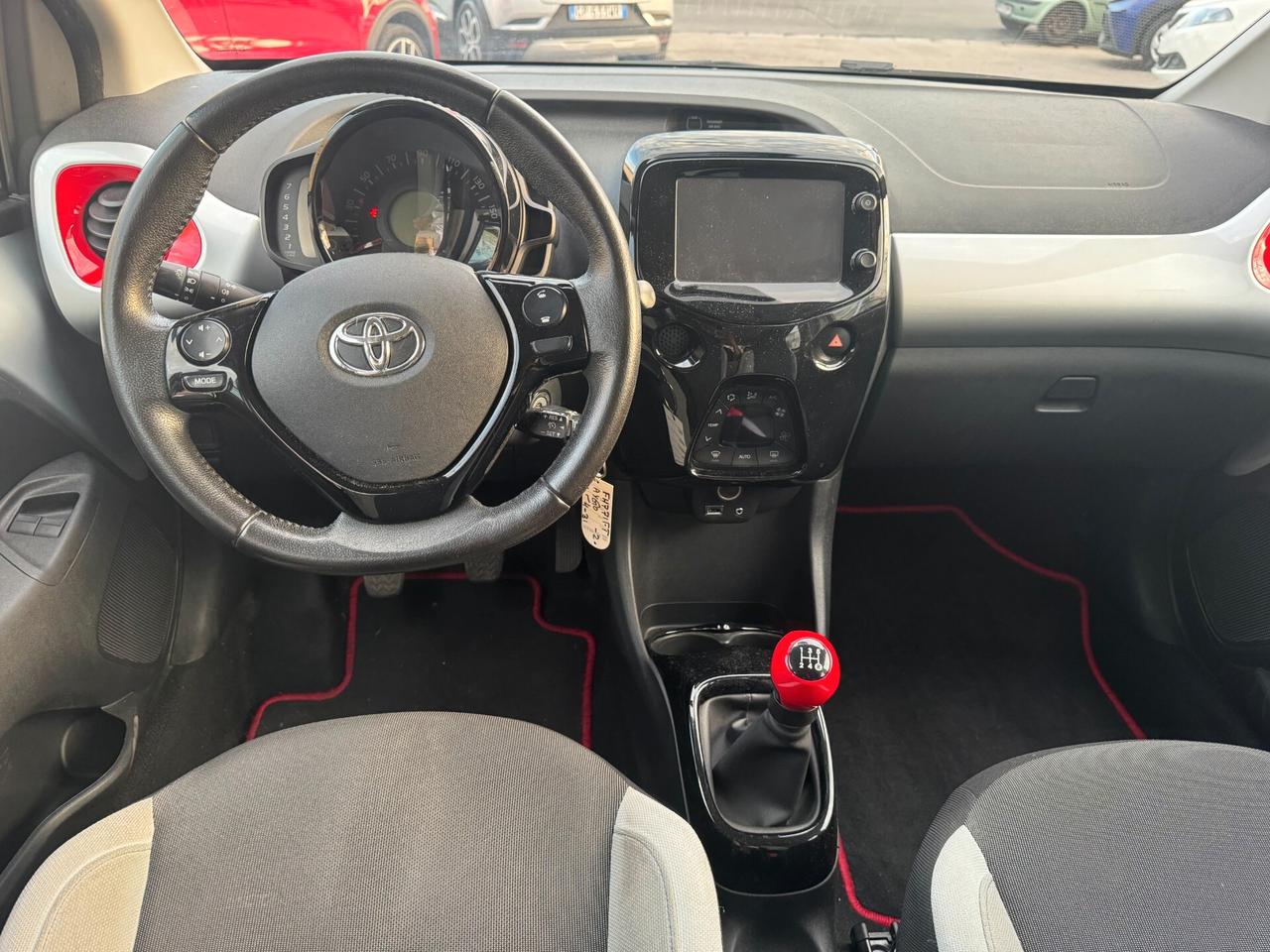 Toyota Aygo 1.0 BENZ 2017
