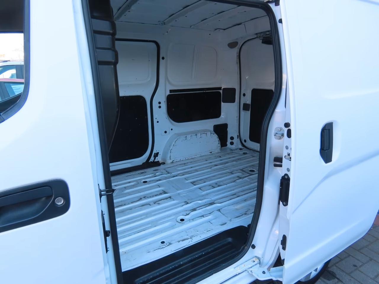 NISSAN NV200 A/C EURO 6 POCHI CHILOMETRI
