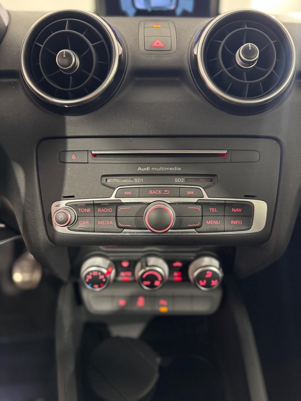 Audi A1 1.6 TDI 116 CV S-LINE