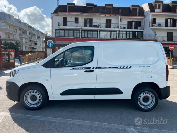 Peugeot Partner furgone euro 6b