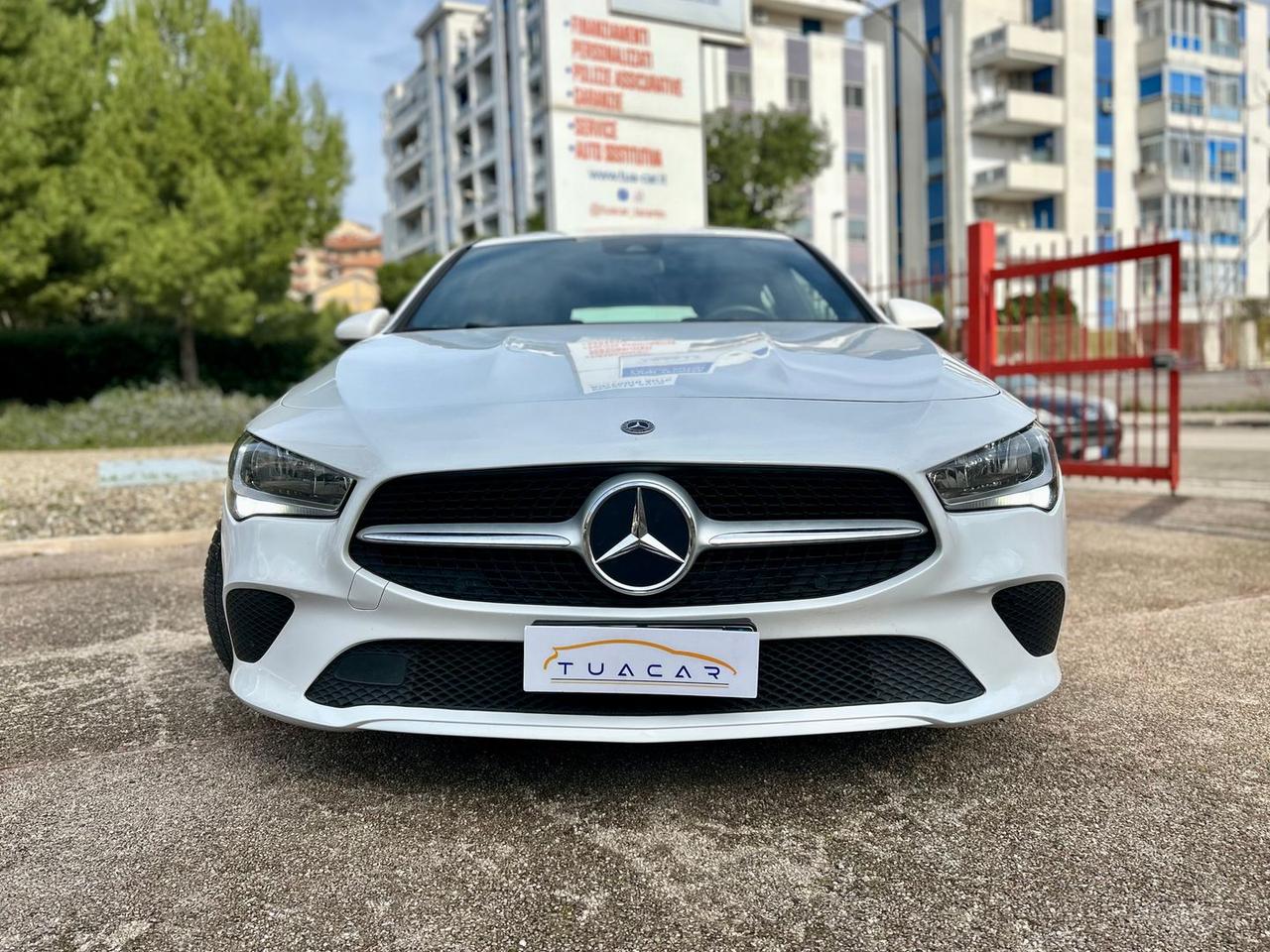 Mercedes-Benz CLA 180 D Business #8926