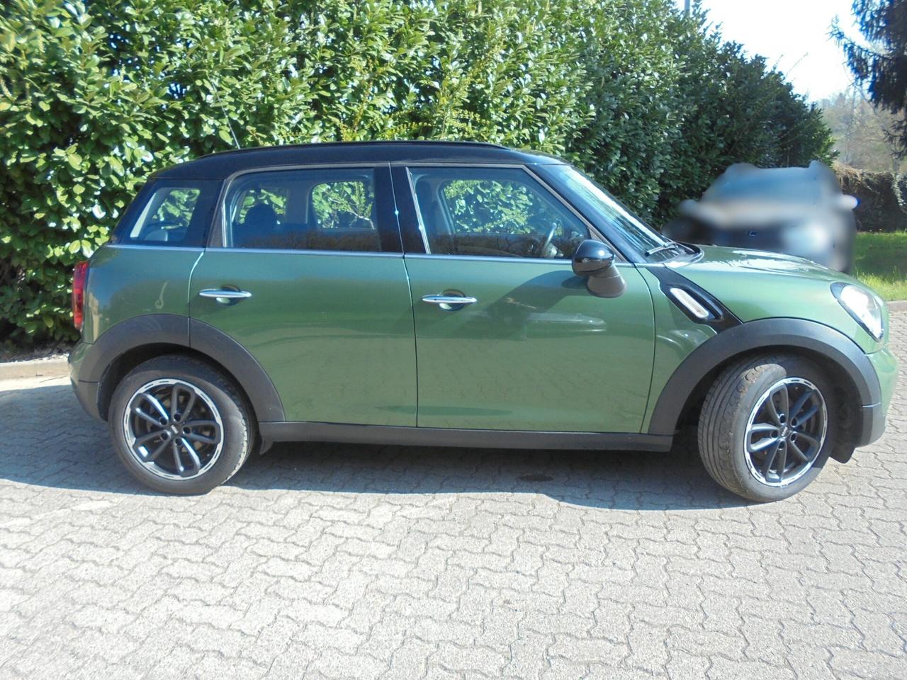 Mini Cooper D Countryman 2.0 cambio automatico