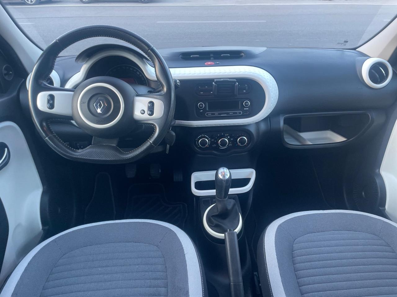 Renault Twingo 1.0 SCe Live 2015