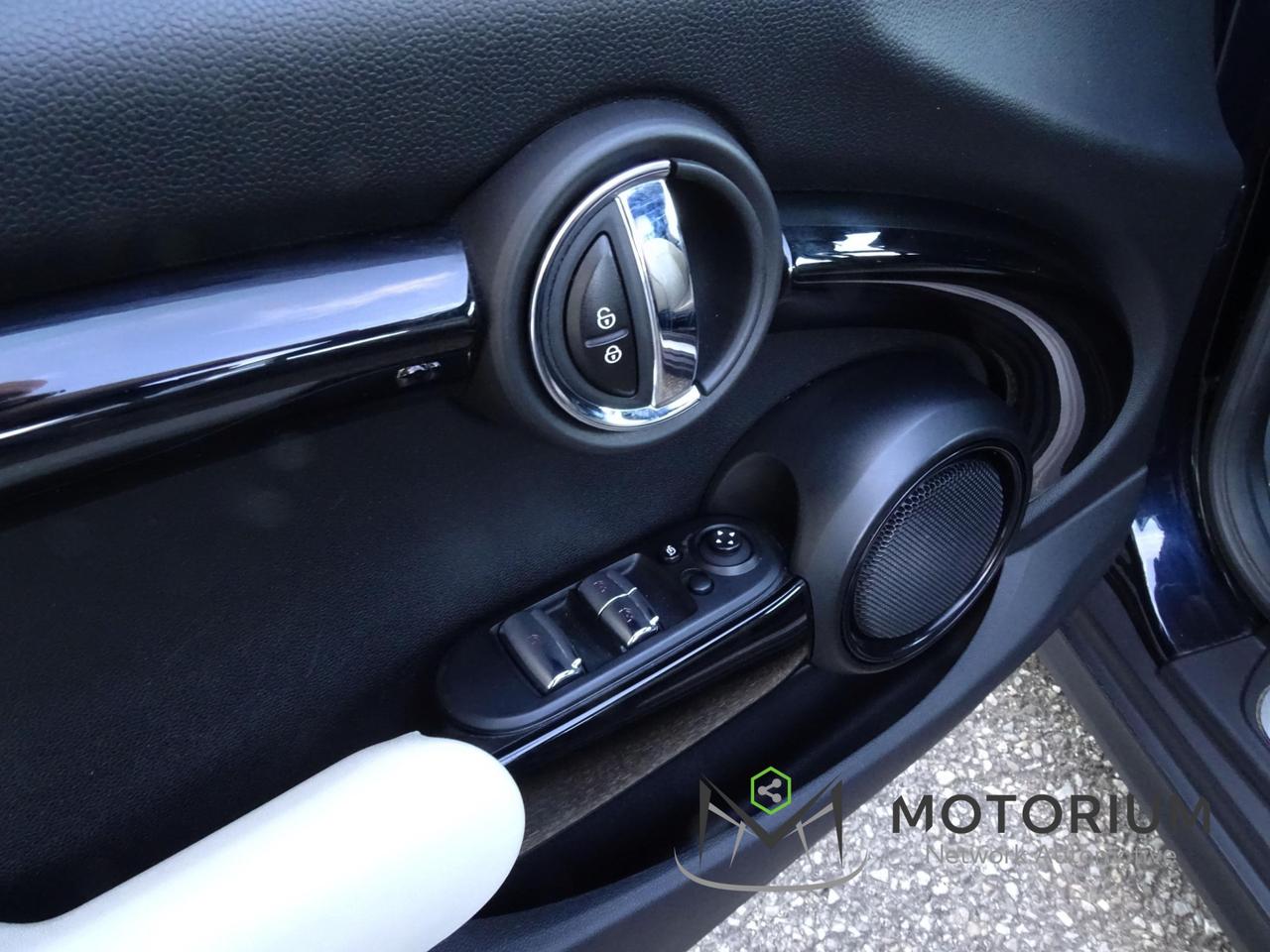 MINI Mini 1.5 Cooper Classic Cabrio