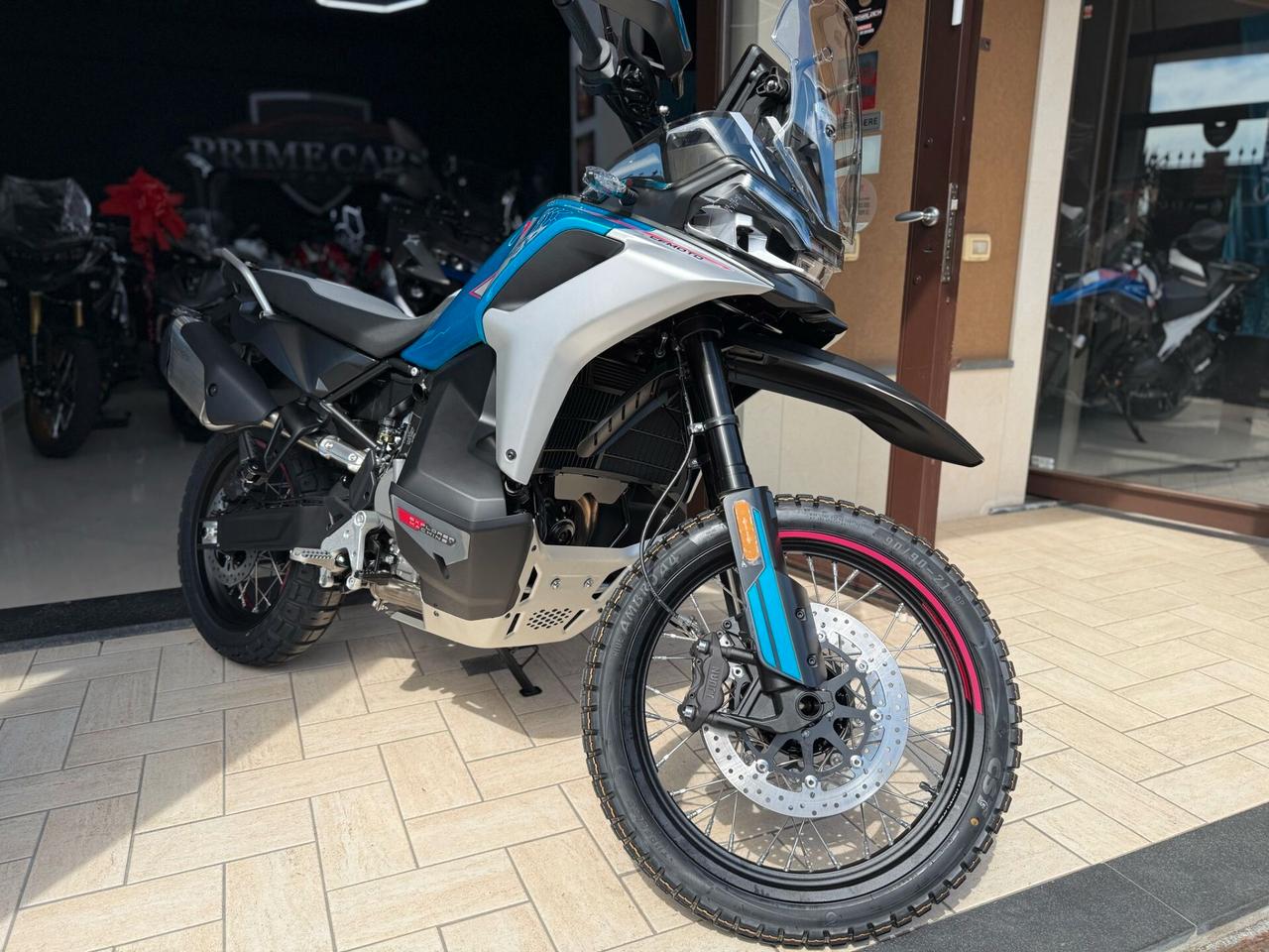 CFMOTO MT-X 800 ALTA 870